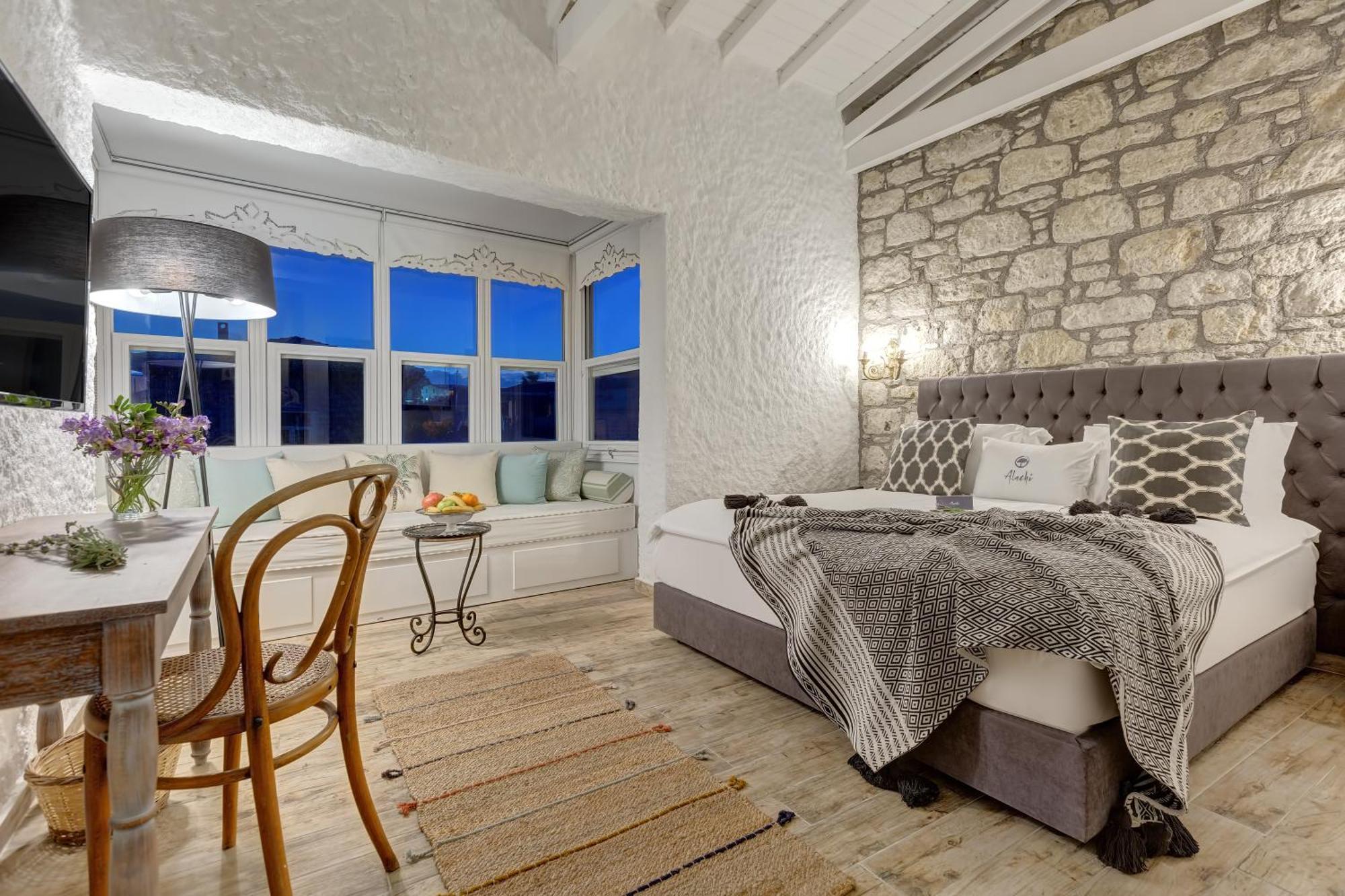 Alachi Hotel Alaçatı Bilik gambar