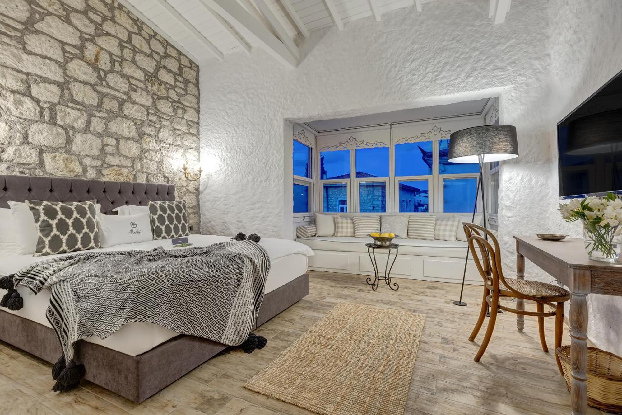 Alachi Hotel Alaçatı Bilik gambar